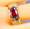 Bague 58 Bague en or jaune 18 carats, rubis 2,25 carats et 10 diamants 58 Facettes AB412