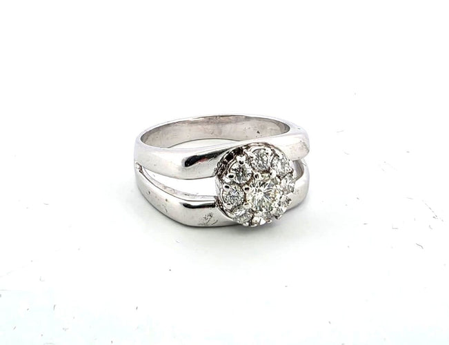 Bague 51 Bague en or blanc avec diamants 58 Facettes