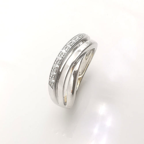 Bague 49 Bague en or blanc et 14 diamants 58 Facettes