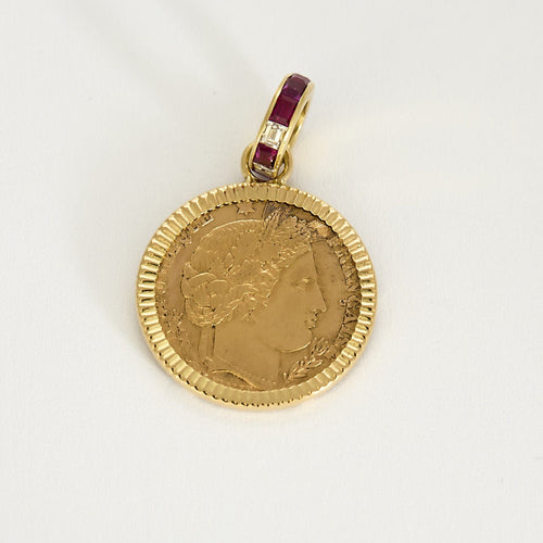 Pendentif Pendentif en or jaune pièce de 10Fr 58 Facettes