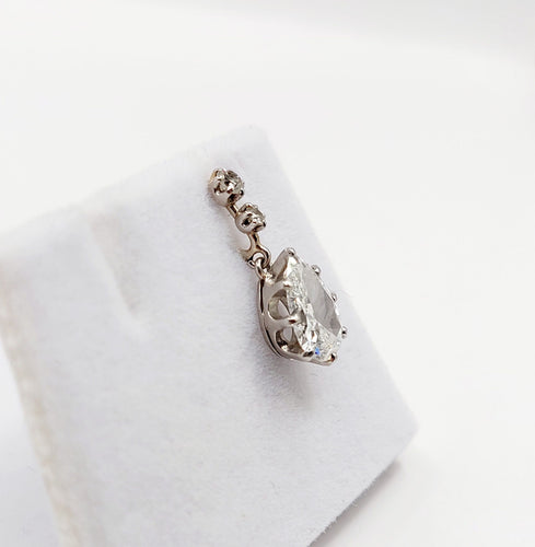 Pendentif Pendentif Art Déco Platine, diamant taille poire 0,95 carat 58 Facettes A06247