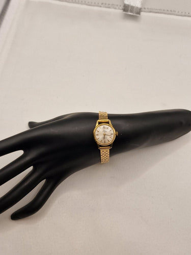 Montre OMEGA - Montre Genève vintage en or jaune 58 Facettes