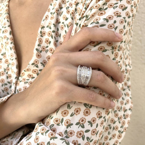 Bague 50 Bague en or gris 18K avec 2,33 Cts de diamants - Vers 2009 - Taille 50 58 Facettes FB09734