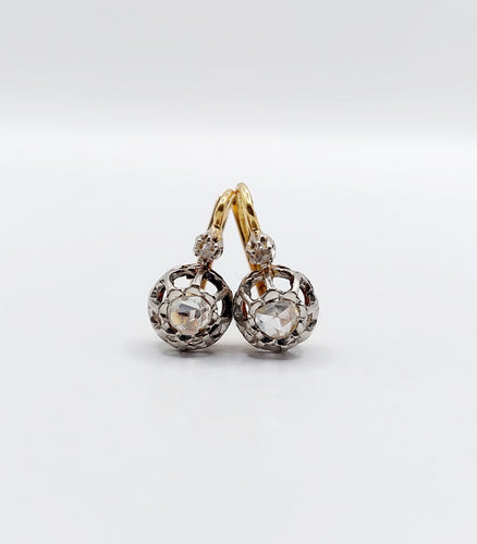 Boucles d'oreilles Dormeuses anciennes en or 18k et diamants taille rose (circa 1890) 58 Facettes A06468