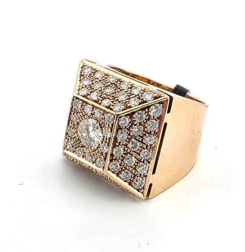 Anello oro giallo massiccio con diamante centrale e diamanti su struttura piramidale 58 Facettes