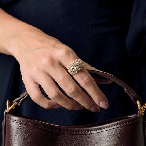 Bague 51,5 Bague dôme en or jaune pavée de diamants 58 Facettes TAR1278