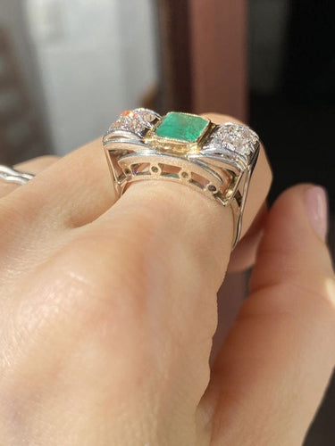 Bague 59 Bague Tank en or blanc et jaune 18k émeraude et diamants 58 Facettes