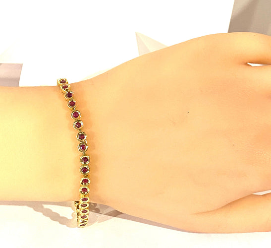 Bracelet Bracelet ligne en or jaune et rubis 58 Facettes AB609