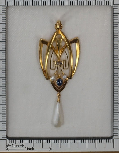 Pendentif Coup de fouet romantique : pendentif Art nouveau avec diamants, saphir et perle rare 58 Facettes 24292-0258