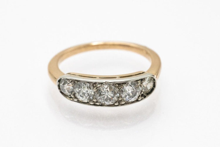 53 Antique ring with old brilliant-cut diamonds, early 20th century 58 Facettes 11295