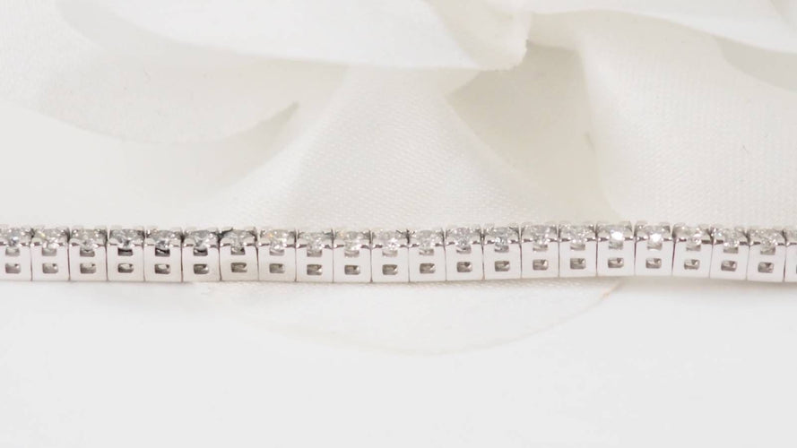 Bracelet Bracelet rivière en or blanc et diamants 58 Facettes 32430