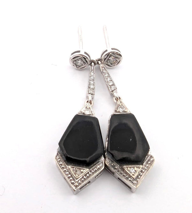 Boucles d'oreilles en or blanc avec diamants et onyx