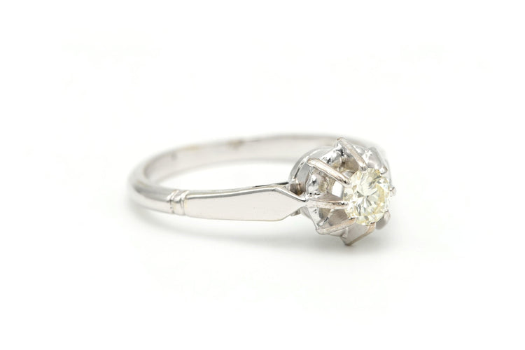 Bague 53 Bague Art Déco en or blanc sertie d'un diamant 58 Facettes B605