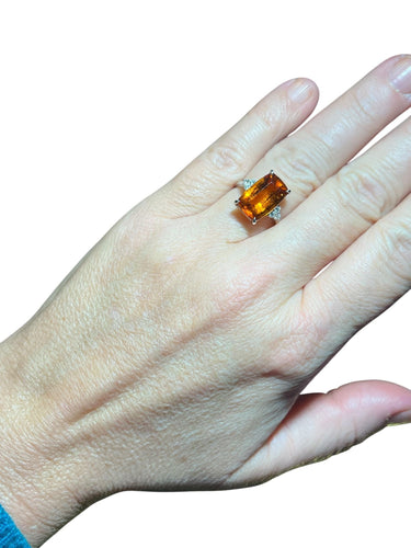 Bague Or, Grenat Spéssartite de 6.40 ct,  6 Diamants