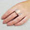 Bague 53 Bague corail, diamant et or blanc 58 Facettes S322
