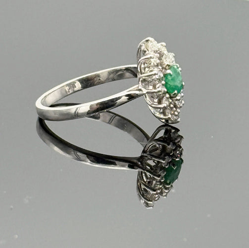 Bague 53 Bague marquise or gris, émeraude, diamant 58 Facettes