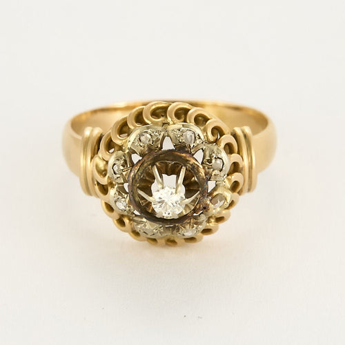 Bague 54 Bague ancienne en or jaune et diamants. 58 Facettes