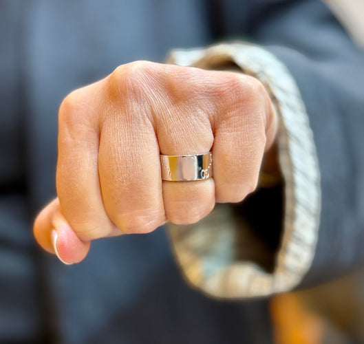 Bague 52 Alliance Gucci en or blanc 18 carats 58 Facettes