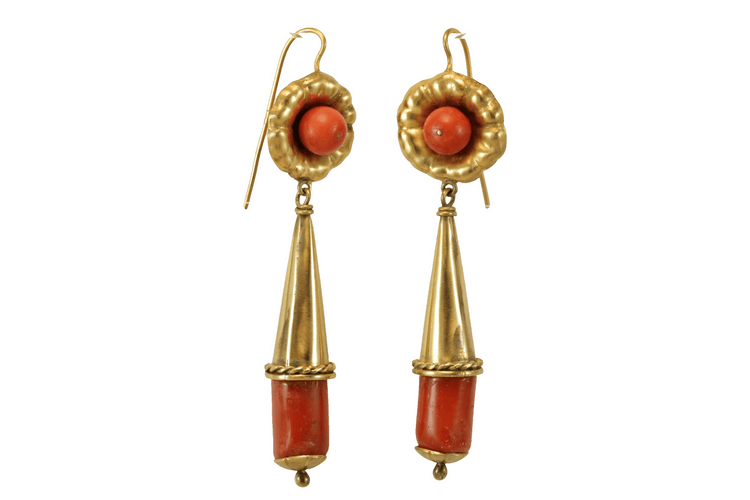 Boucles d'oreilles Boucles d'oreilles antiques en or jaune corail 58 Facettes 7652