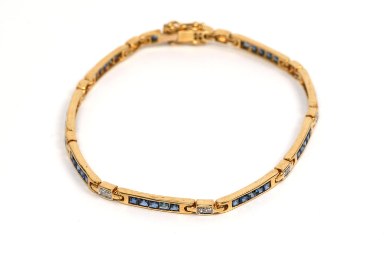 Bracelet Bracelet contemporain or jaune, saphirs, diamants 58 Facettes B475