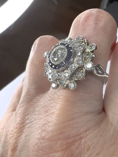 Bague Bague en platine avec diamants et saphirs 58 Facettes Q184B