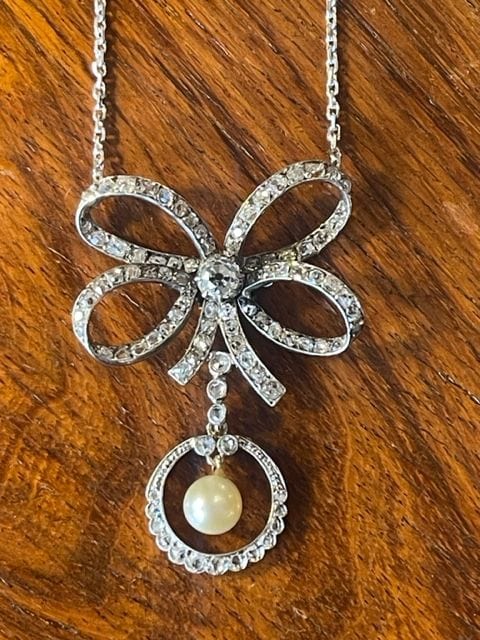 Collier Collier noeud, diamants et perles, fin XIXéme 58 Facettes