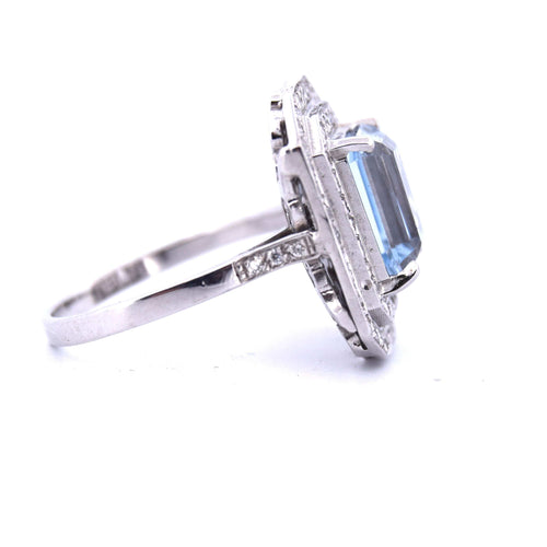 Bague 57 Bague Art Déco - Or blanc, aigue-marine et diamants 58 Facettes