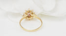 Bague Bague marguerite en or jaune, rubis et diamants 58 Facettes