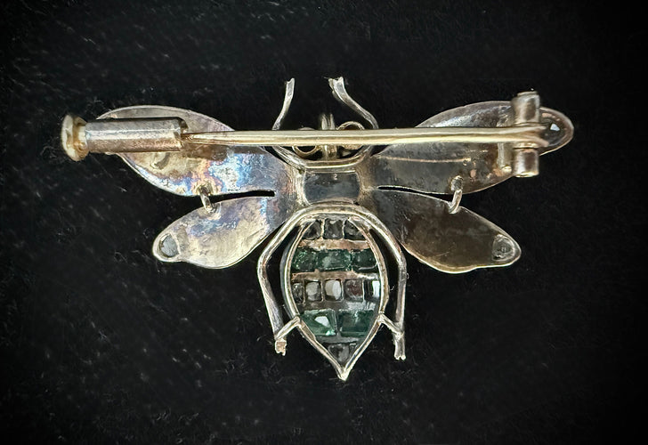 Broche Broche ancienne abeille en argent sur or 58 Facettes