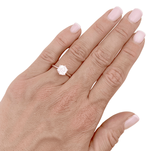 Bague 53 Solitaire platine, or blanc 750/000, diamant coussin taille ancienne. 58 Facettes 34656
