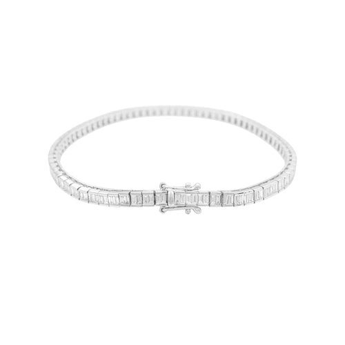 Bracelet Bracelet ligne, or blanc et diamants taille baguette. 58 Facettes 34841