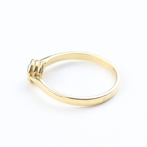 54 Sortija en oro amarillo con diamante talla brillante 58 Facettes 129555E