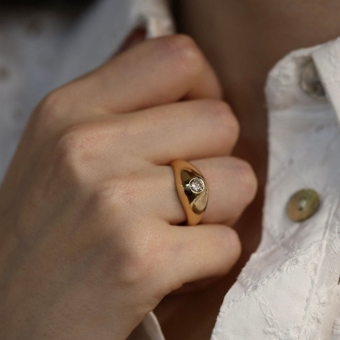 Bague 54 Bague Jonc Anglais en or jaune avec un diamant 58 Facettes