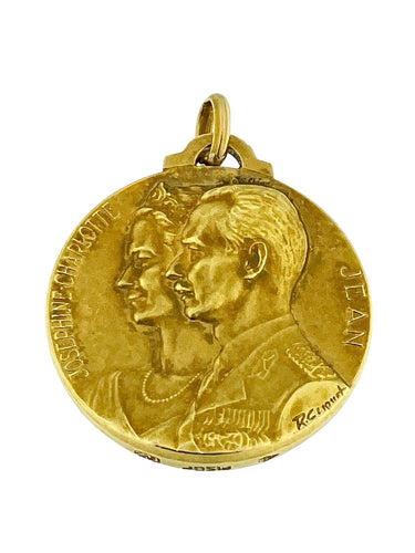 Pendentif Médaille or jaune de René Cliquet Grands-Ducs et Grandes-Duchesses de Luxembourg 58 Facettes