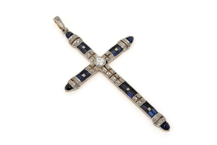 Pendentif Pendentif croix ancien en or 14k et platine, saphirs et diamants 58 Facettes 11771