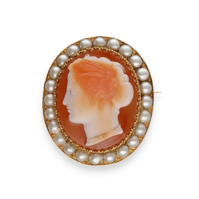 Pendentif Broche pendentif en or jaune avec camée agate et perles de culture vers 1900. 58 Facettes