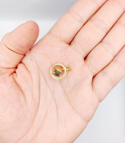 Pendentif Pendentif vintage or jaune 18k formant un dés monté sur un axe, jeu, chance 58 Facettes A05003