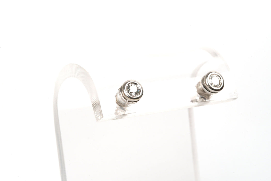 Boucles d'oreilles Boucles d'oreilles contemporaines or blanc, diamants 58 Facettes B459