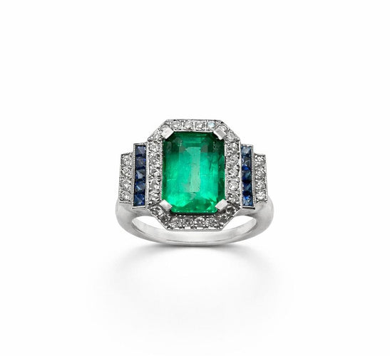 Bague 55 Bague en or blanc ornée d'émeraudes, de diamants et de saphirs 58 Facettes 50404