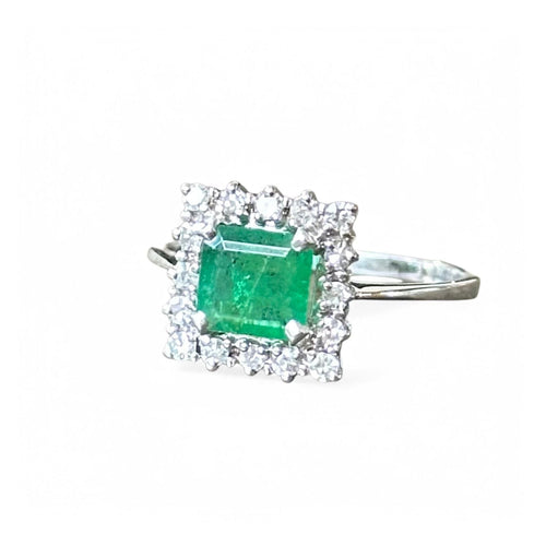 Bague 56 Bague émeraude diamants or blanc 58 Facettes