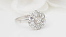 Bague 58 Bague Fleur en platine et diamants 58 Facettes 32584