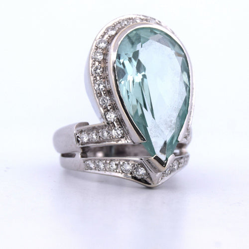 Bague 56 Anello in oro bianco 18 kt con acquamarina e diamanti 58 Facettes
