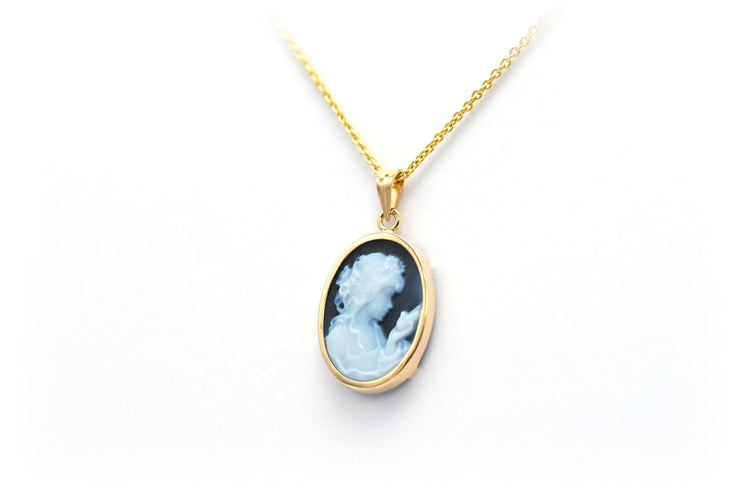 Pendentif Pendentif contemporain en or jaune 18 carats serti d'un camée agate 58 Facettes 22596