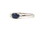 Bague 54 Bague contemporaine or blanc sertie d'un saphir et de diamants taille brillant (+-0.028ct) 58 Facettes B774