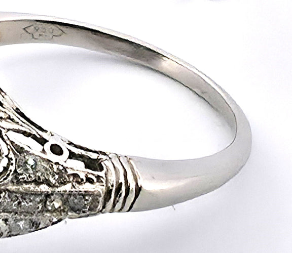 Bague 53 Bague en platine avec émeraude et diamants 58 Facettes