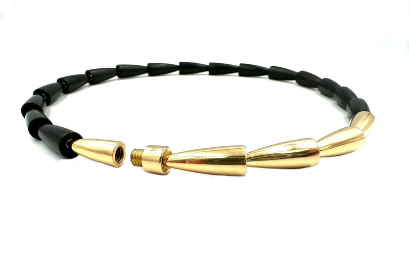 Collier VHERNIER. Collier "Calla" ébène et or jaune 18K 58 Facettes