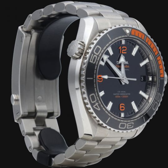 Omega Montre Seamaster Planet Ocean 600M