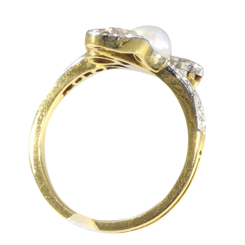 Bague 56 L'amour mêlé à l'histoire : la bague de fiançailles Belle Époque 58 Facettes 18054-0231