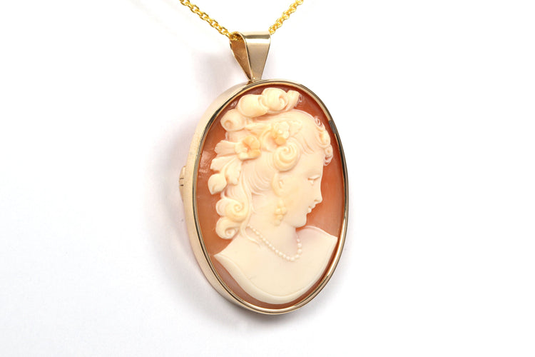 Pendentif Pendentif - Broche années 70 or jaune, camée coquillage 58 Facettes B463