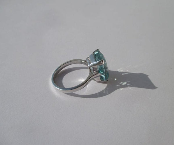 Bague 53.5 Bague cocktail aigue-marine rectangulaire 7 carats en platine 58 Facettes